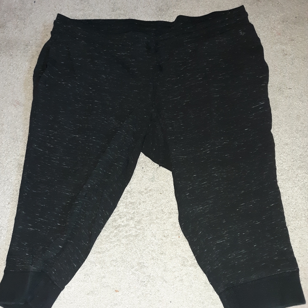 Torrid active capris